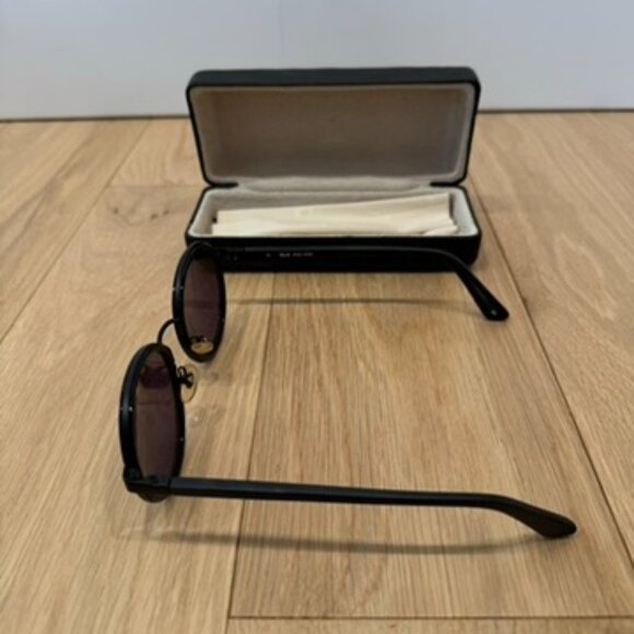 Sunday Somewhere Ned Round Sunglasses Black & Gold NEW - Picture 4 of 8
